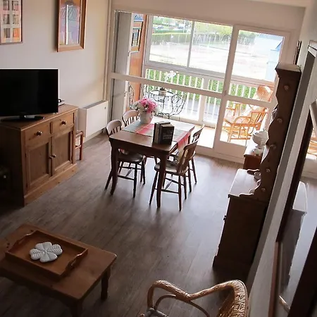 Apartment Saint Michel